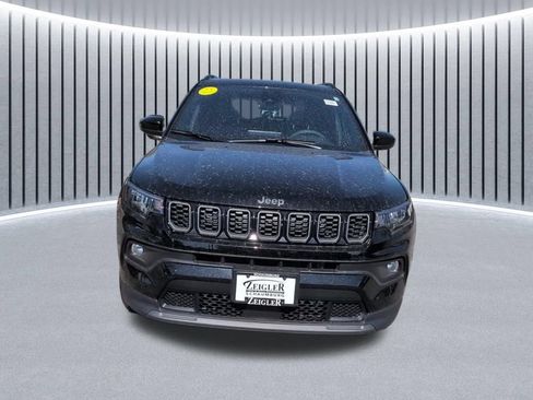 New 2026 Jeep Compass Latitude w/ Sun and Sound Group AWD/4WD image 18