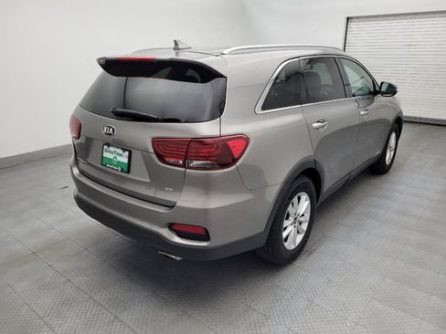 Used 2019 Kia Sorento AWD w/ LX Convenience Package image 9