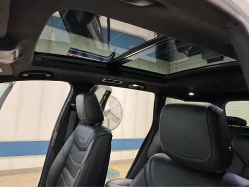 Used 2021 Cadillac XT6 Sport w/ Platinum Package image 16