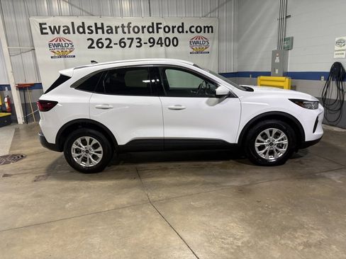 Used 2023 Ford Escape Active w/ Tech Pack #2 image 9