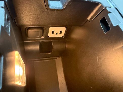 Used 2018 Chevrolet Impala LS image 19