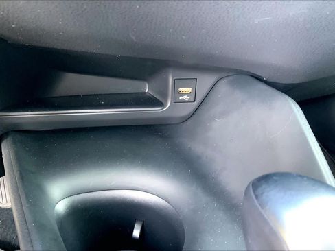 Used 2020 Toyota C-HR LE FWD image 35