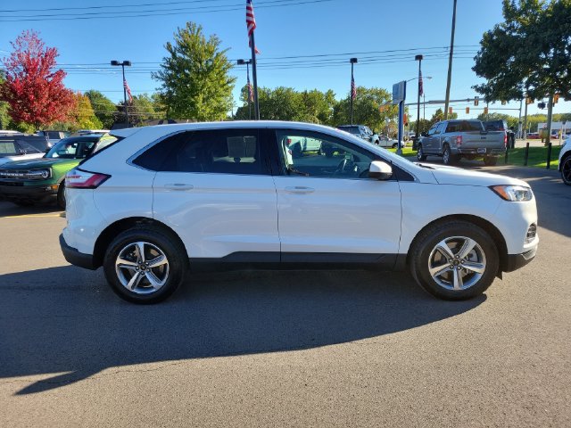 Certified 2024 Ford Edge SEL w/ Convenience Package AWD/4WD image 8