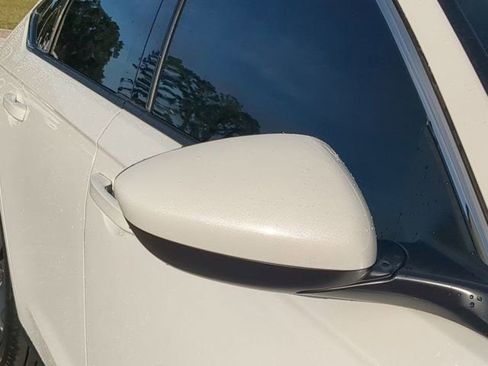 Used 2023 Honda Accord EX image 11