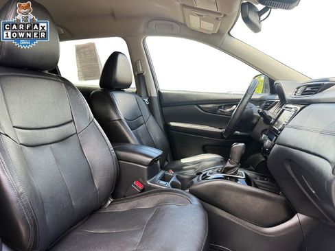 Used 2019 Nissan Rogue SL AWD/4WD image 15