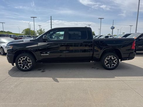 New 2026 RAM 1500 Laramie AWD/4WD image 18