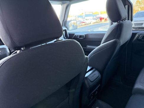 Used 2022 Ford Bronco Big Bend image 12