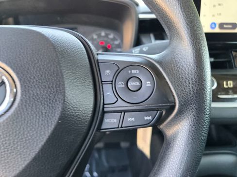 Used 2024 Toyota Corolla LE FWD image 20
