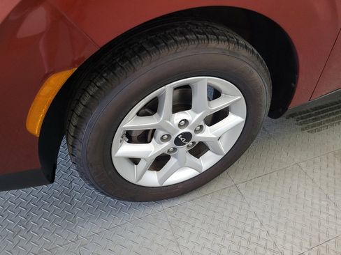 Used 2022 Kia Soul LX w/ Technology Package FWD image 31