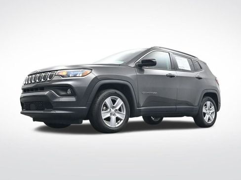 Used 2022 Jeep Compass Latitude w/ Sun and Sound Group image 32