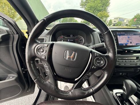 Used 2017 Honda Ridgeline Black Edition image 18