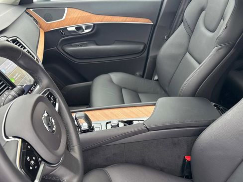 Certified 2024 Volvo XC90 B6 Plus w/ Protection Package Premier image 21