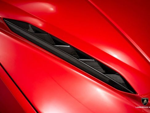 Used 2023 Lamborghini Urus Performante image 5