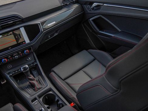 New 2025 Audi Q3 2.0T Premium Plus image 23