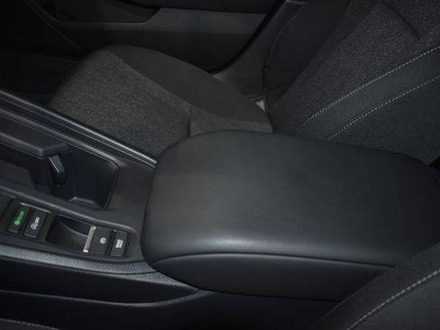 Certified 2025 Honda Accord SE image 19