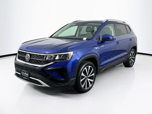 Used 2022 Volkswagen Taos SE AWD/4WD image 3