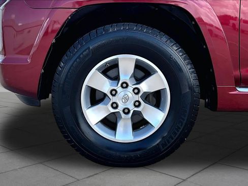Used 2010 Toyota 4Runner SR5 RWD image 9