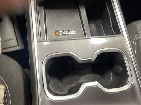 Used 2025 GMC Acadia Elevation AWD/4WD image 12