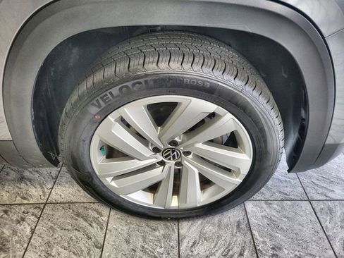 Used 2020 Volkswagen Atlas Cross Sport SE image 10