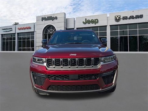 New 2026 Jeep Grand Cherokee Limited image 9
