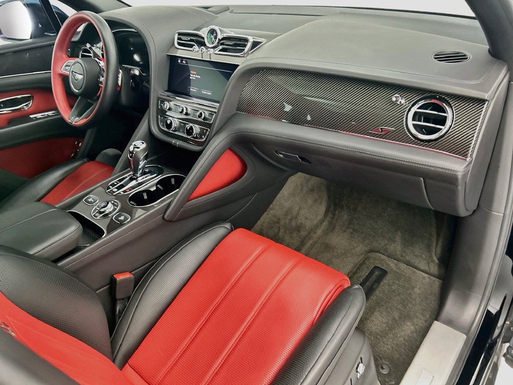 Certified 2022 Bentley Bentayga AWD/4WD image 16