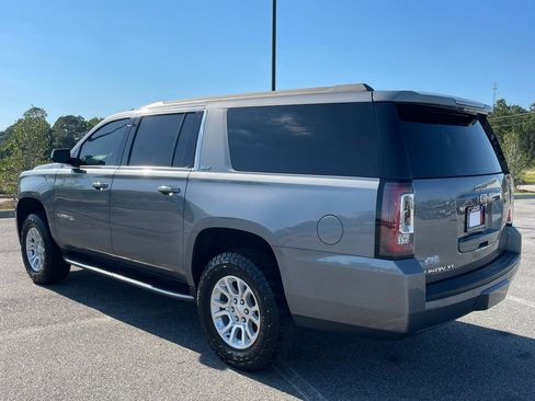 Used 2020 GMC Yukon XL SLT AWD/4WD image 17