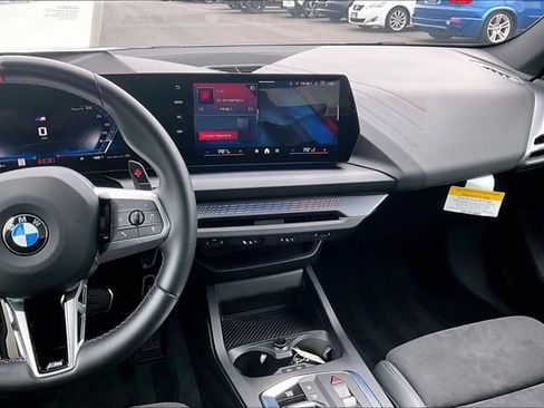 Used 2025 BMW M235i xDrive w/ Technology Package image 6