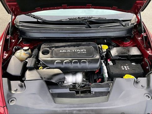 Used 2017 Jeep Cherokee Limited image 10