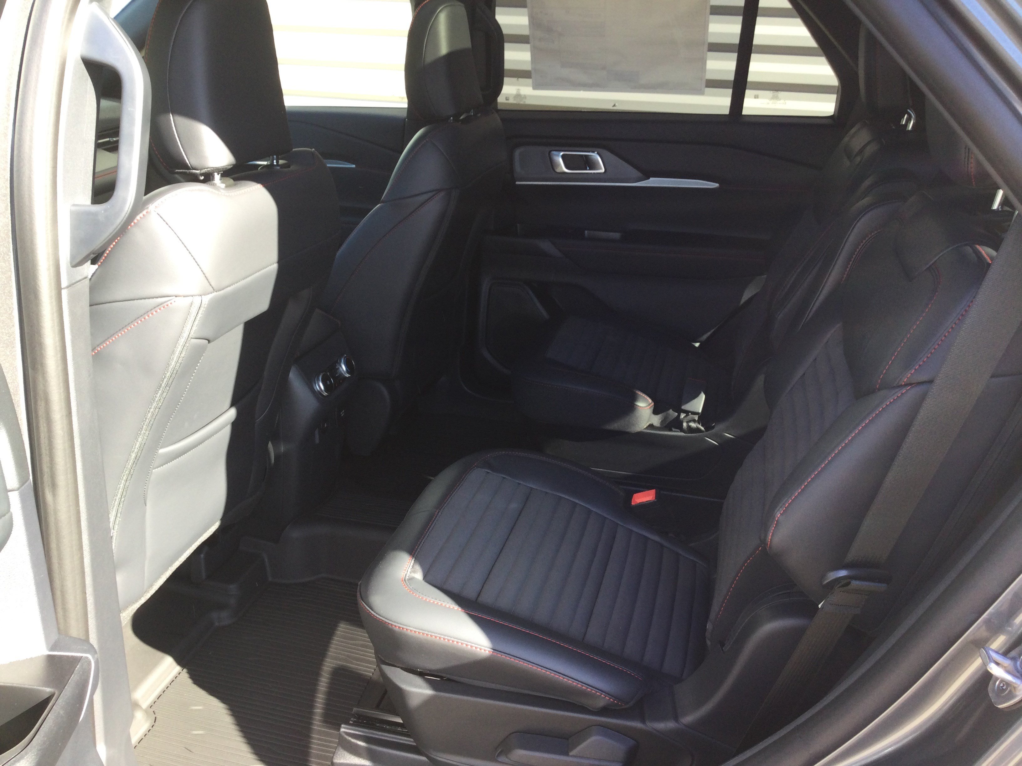 New 2027 Ford Explorer ST-Line w/ Premium Package AWD/4WD image 6