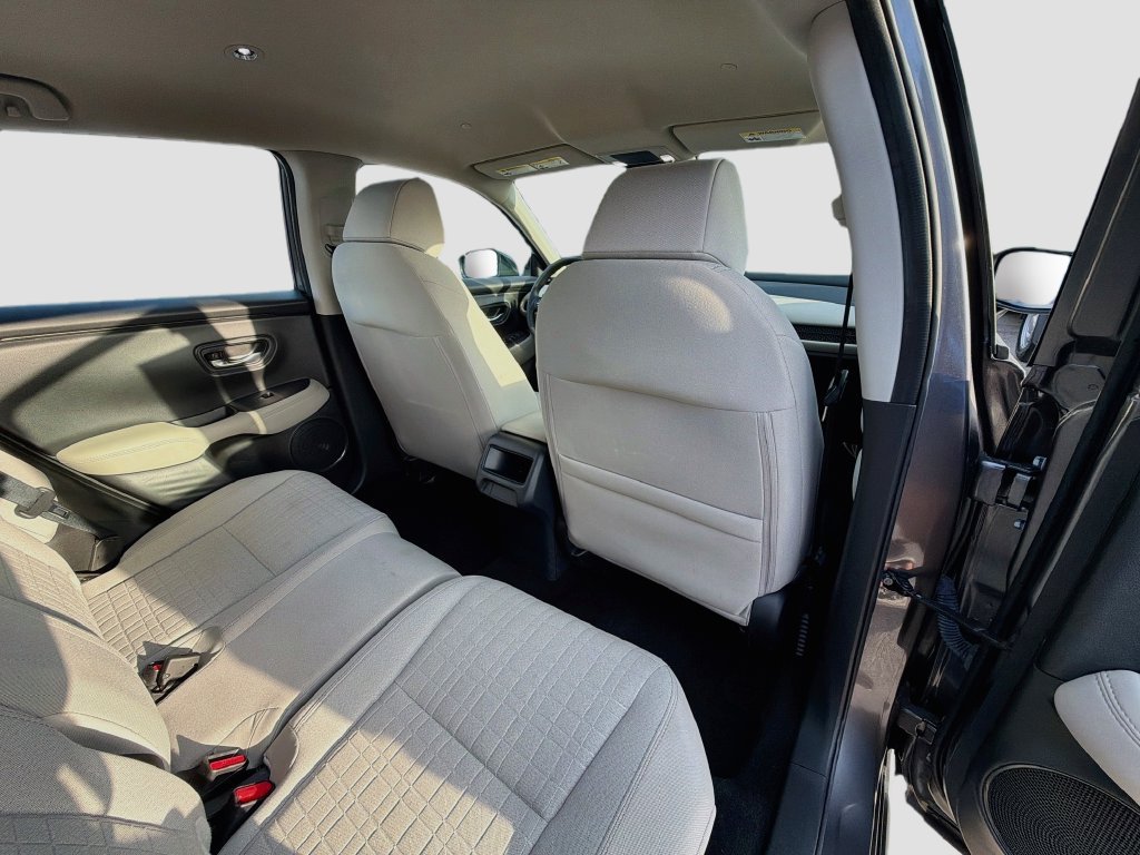 Certified 2025 Honda HR-V LX image 28