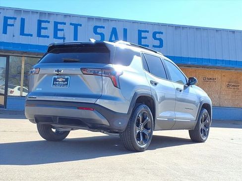 New 2026 Chevrolet Equinox LT w/ Convenience Package II FWD image 5