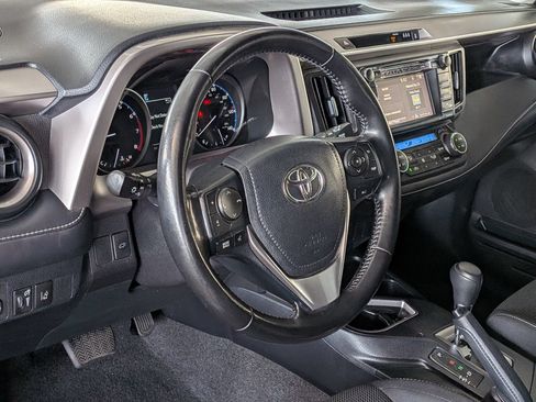 Certified 2018 Toyota RAV4 XLE FWD image 14