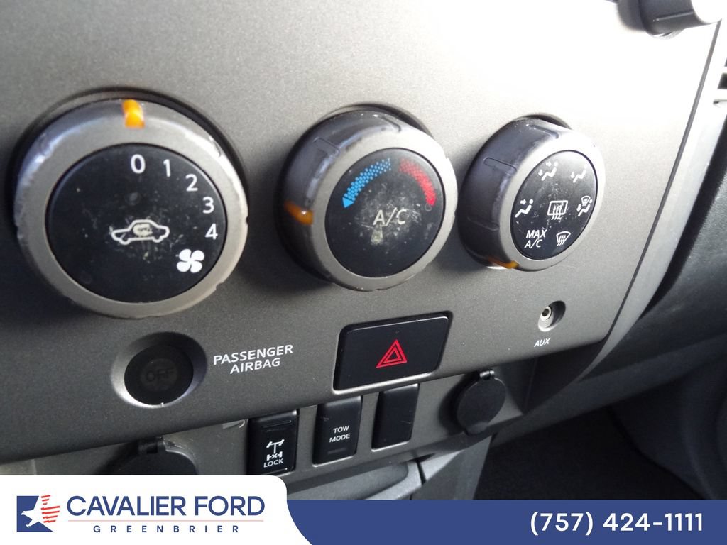 Used 2004 Nissan Titan SE AWD/4WD image 11