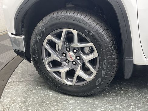 Certified 2022 GMC Sierra 1500 SLT image 39