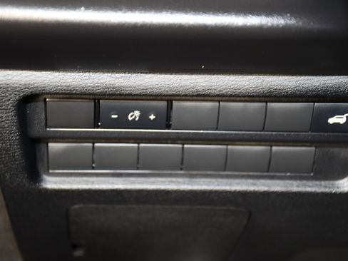 Used 2023 Mitsubishi Outlander SE AWD/4WD image 34