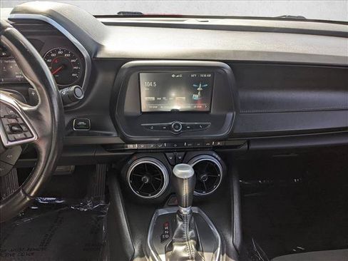 Used 2017 Chevrolet Camaro LT RWD image 13