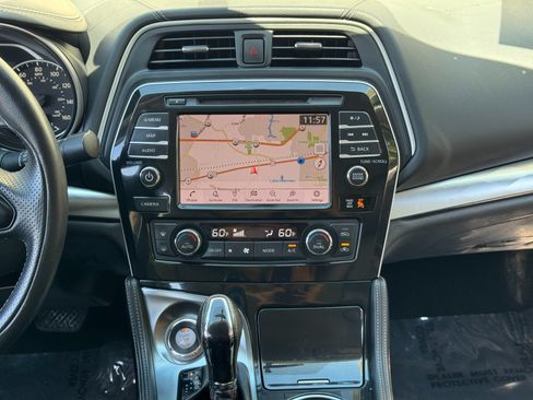 Used 2019 Nissan Maxima 3.5 SV w/ Floor Mat Group FWD image 21