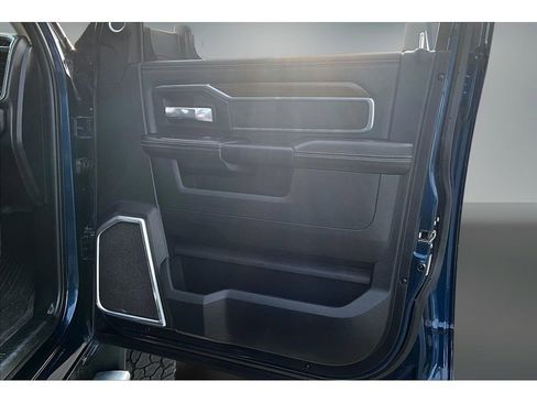 Used 2022 RAM 2500 Laramie image 29