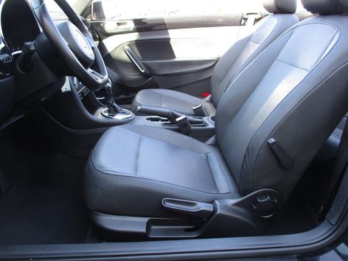 Used 2013 Volkswagen Beetle 2.5 FWD image 53