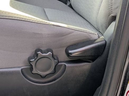 Used 2019 Toyota Tacoma SR w/ SR Convenience Package image 16