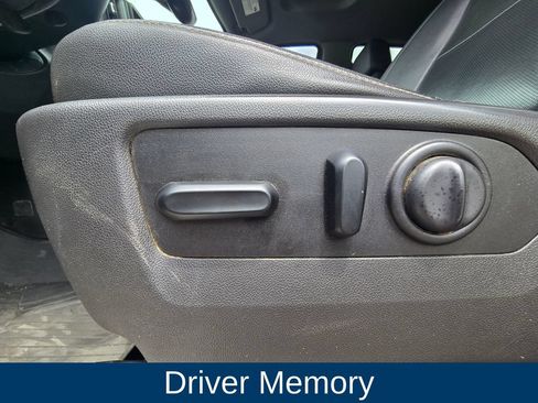 Used 2021 Chevrolet Silverado 1500 LTZ AWD/4WD image 19