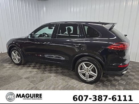 Used 2017 Porsche Cayenne Platinum Edition AWD/4WD image 4