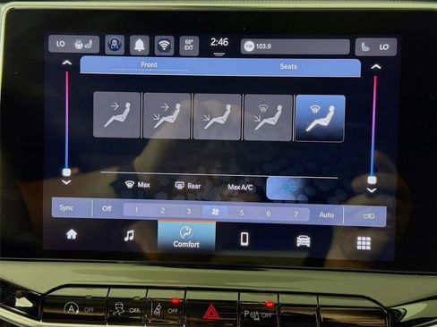 Used 2025 Jeep Compass Limited AWD/4WD image 16