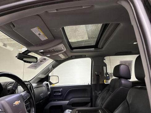 Used 2018 Chevrolet Silverado 1500 LTZ Z71 w/ Redline Edition image 19