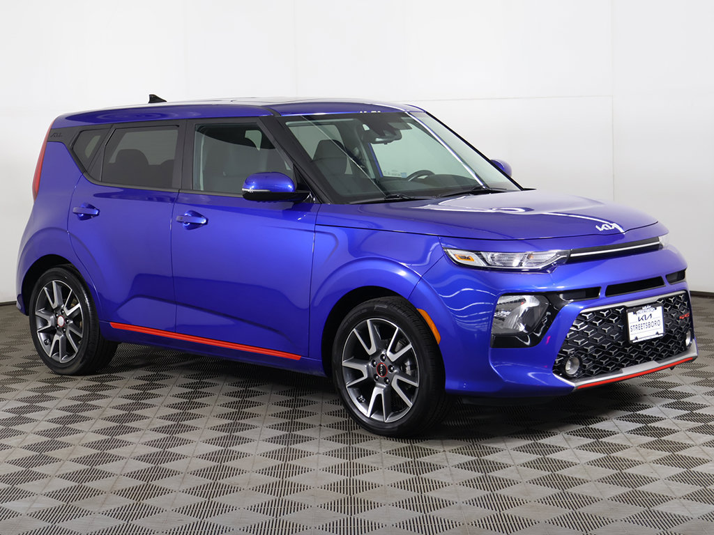 Used 2022 Kia Soul GT-Line FWD image 2