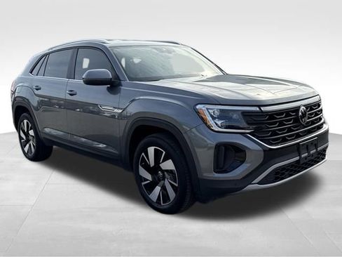 Used 2024 Volkswagen Atlas Cross Sport SE image 7