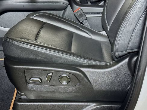 Certified 2025 GMC Yukon Denali AWD/4WD image 18