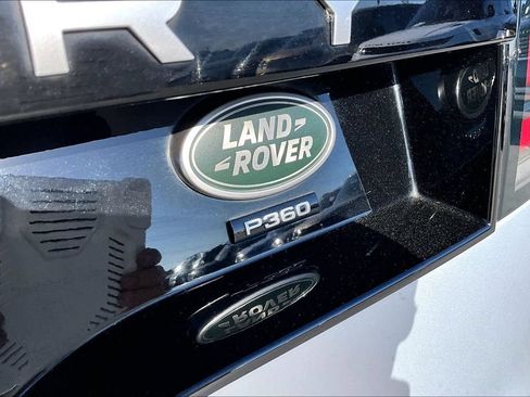 Certified 2023 Land Rover Discovery Metropolitan Edition AWD/4WD image 22