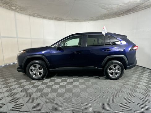 Used 2023 Toyota RAV4 XLE w/ Convenience Package FWD image 6