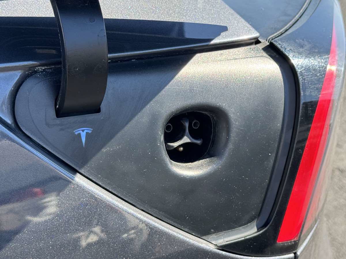 Used 2023 Tesla Model 3 Standard Range RWD image 10